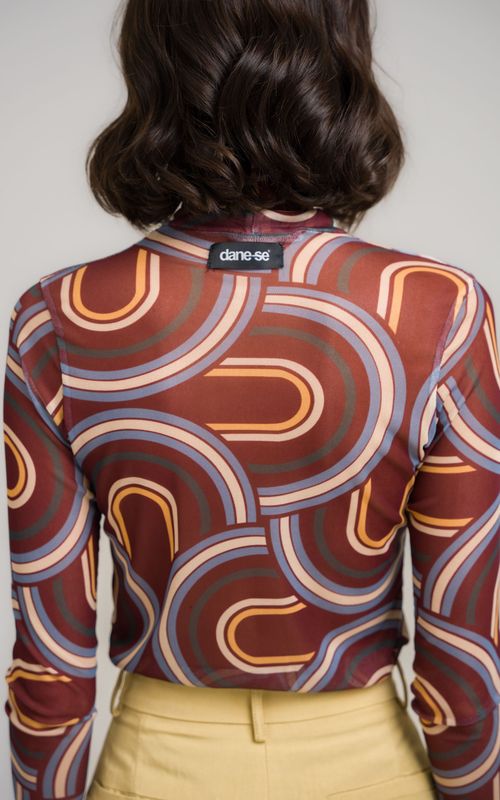 segunda pele curvas mid century modern bordô