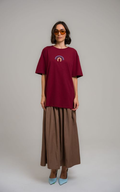 camiseta curvas mid century modern bordô