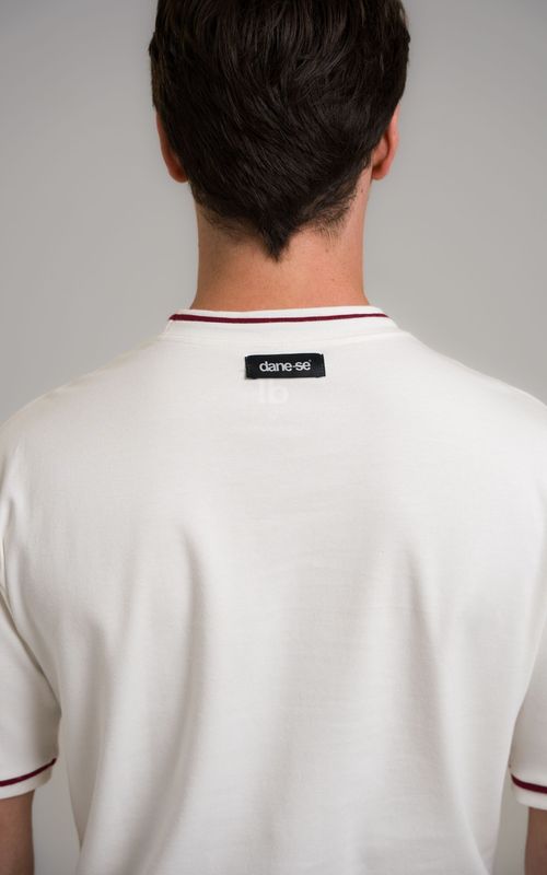 camiseta regular retilínea dane-se low off
