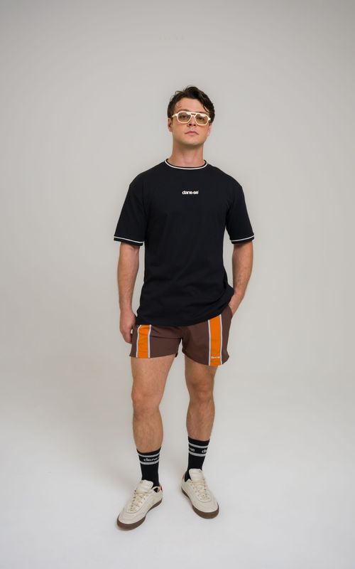 camiseta regular retilínea dane-se low preto
